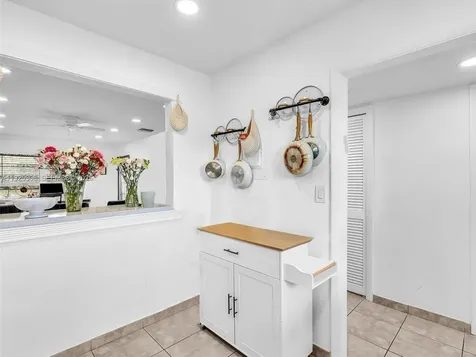 5130 SW 40th Avenue Dania Beach FL 33314