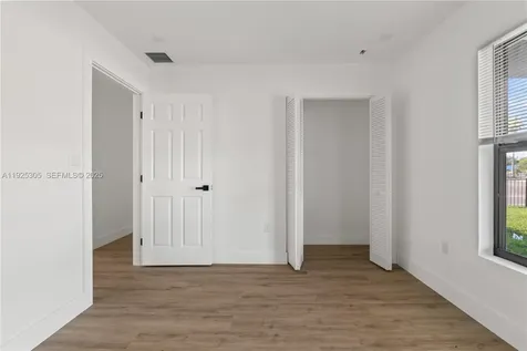 2158 NW 69th Street Miami FL 33147
