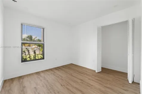 2158 NW 69th Street Miami FL 33147