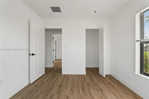 2158 NW 69th Street Miami FL 33147