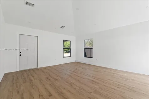 2158 NW 69th Street Miami FL 33147