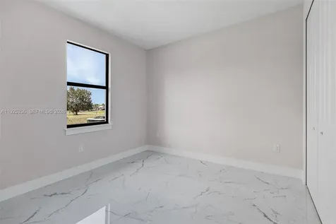 3260 60th Avenue NE Naples FL 34120