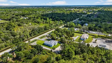 3260 60th Avenue NE Naples FL 34120
