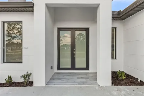 3260 60th Avenue NE Naples FL 34120