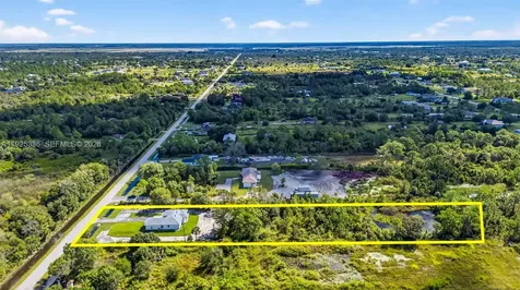 3260 60th Avenue NE Naples FL 34120