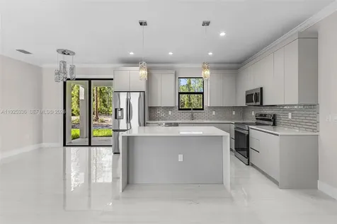 3260 60th Avenue NE Naples FL 34120