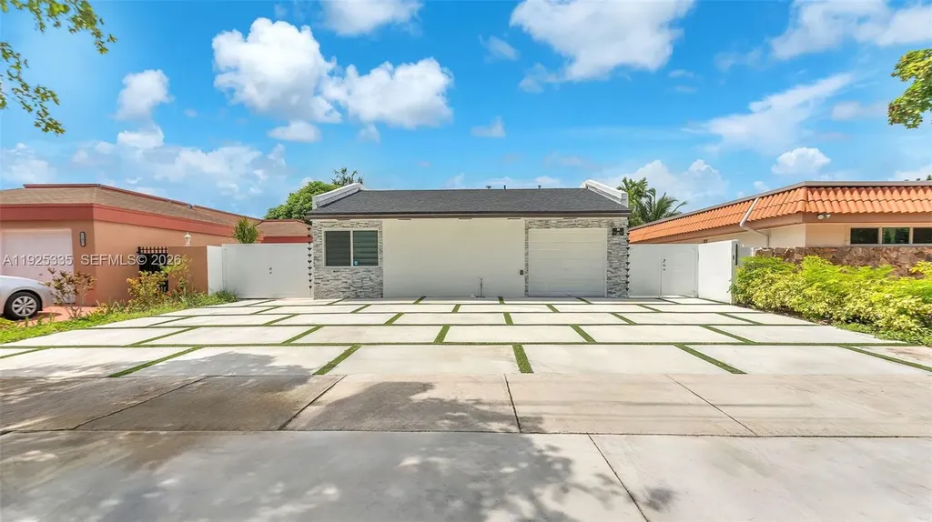 11421 SW 84th Street Miami FL 33173