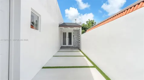 11421 SW 84th Street Miami FL 33173