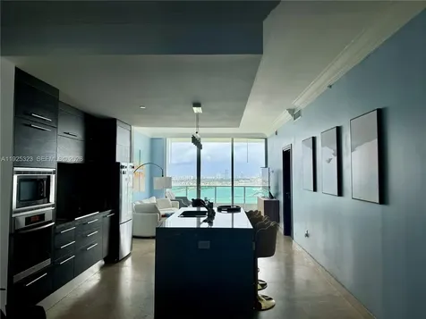 900 Biscayne Boulevard Miami FL 33132