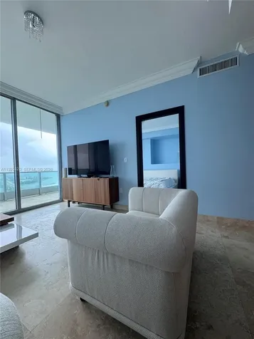 900 Biscayne Boulevard Miami FL 33132