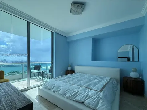 900 Biscayne Boulevard Miami FL 33132