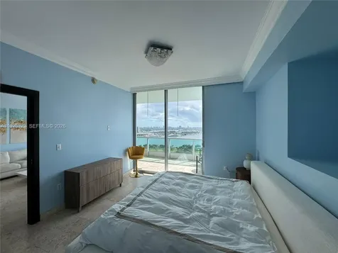 900 Biscayne Boulevard Miami FL 33132
