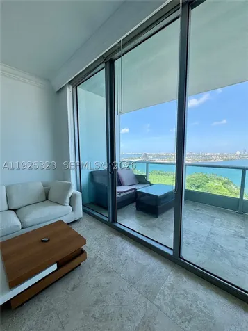 900 Biscayne Boulevard Miami FL 33132