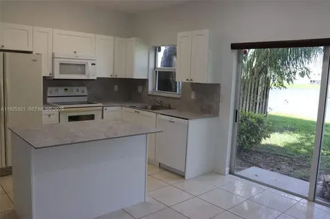 2940 SE 15th Terrace Homestead FL 33035