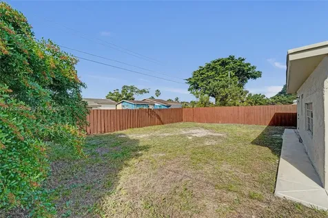 1777 NW 34th Avenue Lauderhill FL 33311