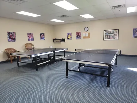 9511 N Hollybrook Lake Drive Pembroke Pines FL 33025