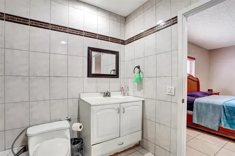 631 E 53rd Street Hialeah FL 33013