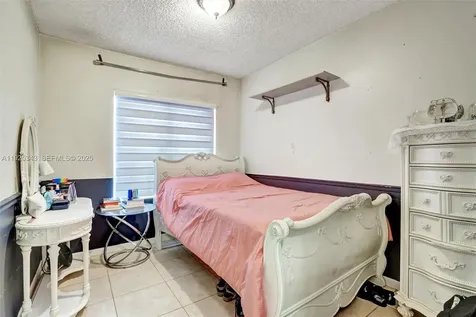 631 E 53rd Street Hialeah FL 33013