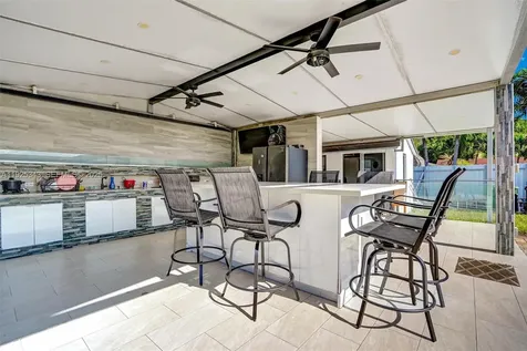 631 E 53rd Street Hialeah FL 33013