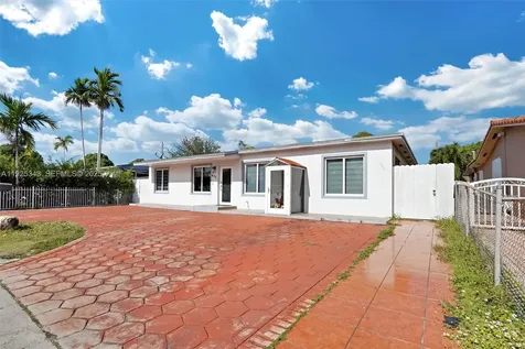 631 E 53rd Street Hialeah FL 33013