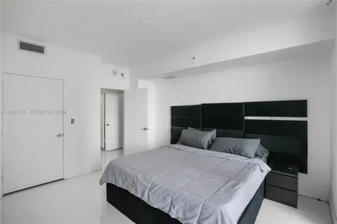 244 Biscayne Boulevard Miami FL 33132