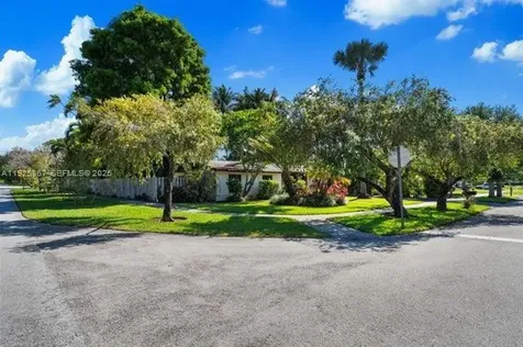 9155 SW 179th Street Palmetto Bay FL 33157