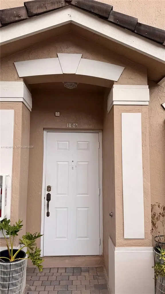 5785 NW 116th Avenue Doral FL 33178