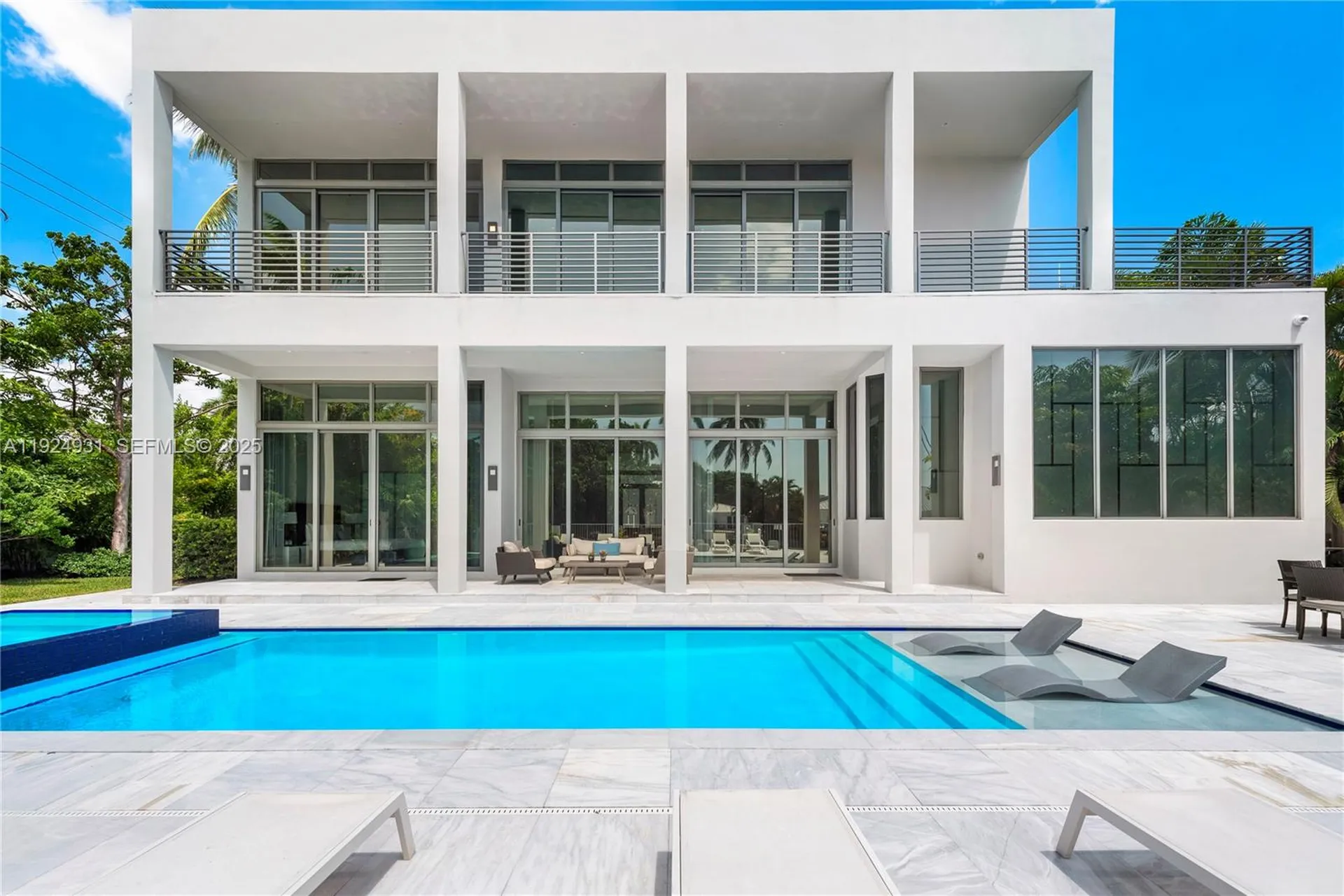 2700 NE 18th Street Fort Lauderdale FL 33305