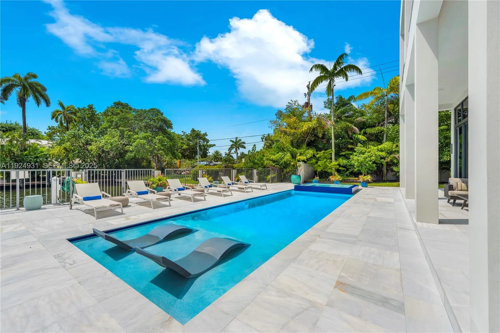 2700 NE 18th Street Fort Lauderdale FL 33305