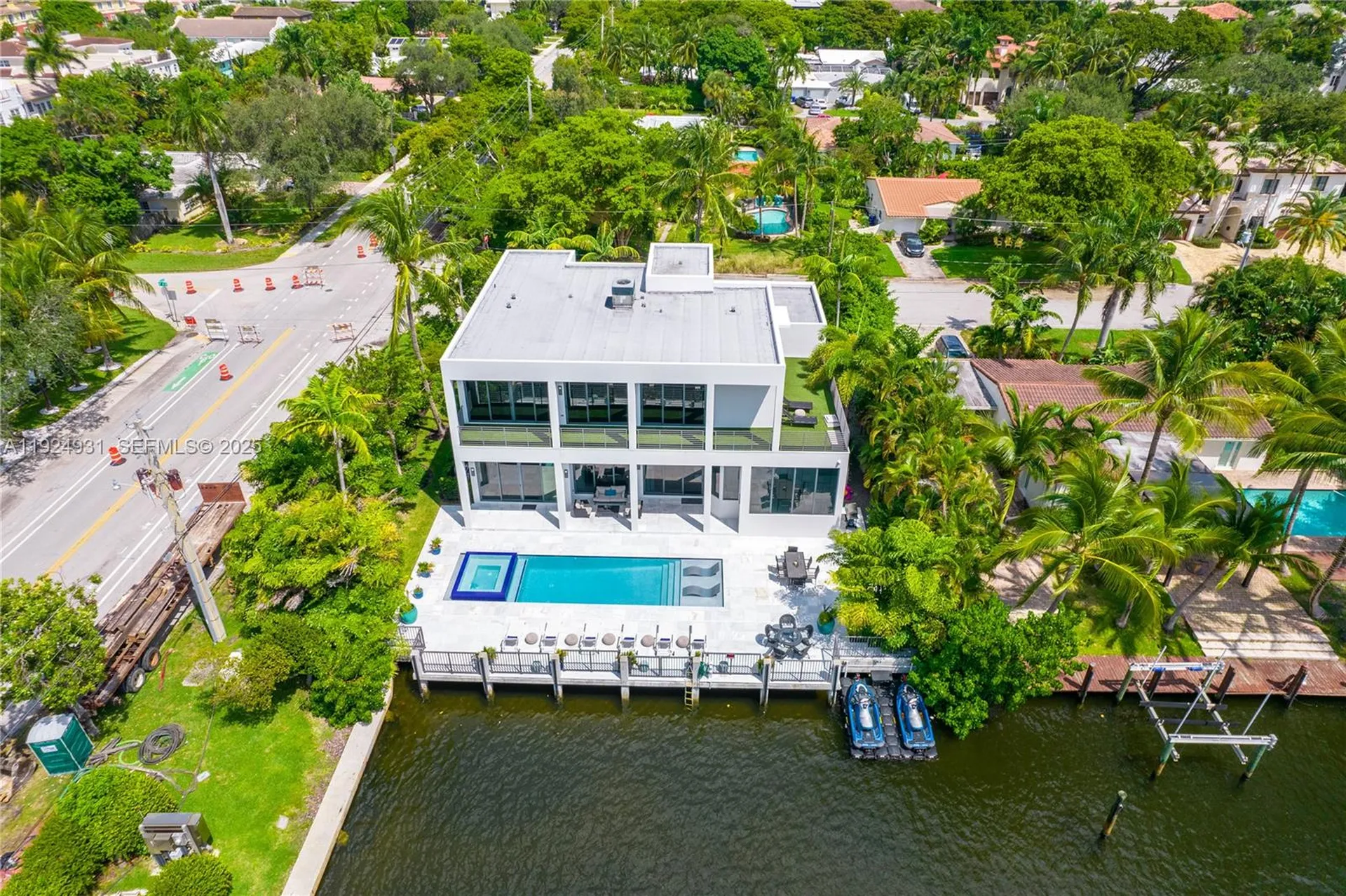 2700 NE 18th Street Fort Lauderdale FL 33305