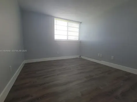8895 Fontainebleau Boulevard Miami FL 33172