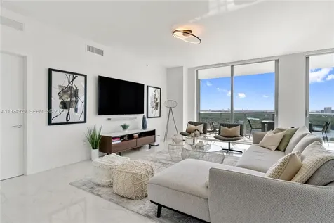 17111 Biscayne Boulevard North Miami Beach FL 33160