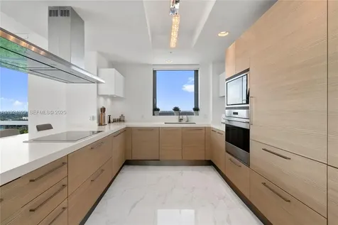 17111 Biscayne Boulevard North Miami Beach FL 33160
