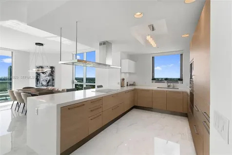 17111 Biscayne Boulevard North Miami Beach FL 33160
