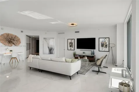 17111 Biscayne Boulevard North Miami Beach FL 33160