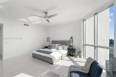 17111 Biscayne Boulevard North Miami Beach FL 33160