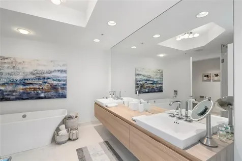 17111 Biscayne Boulevard North Miami Beach FL 33160