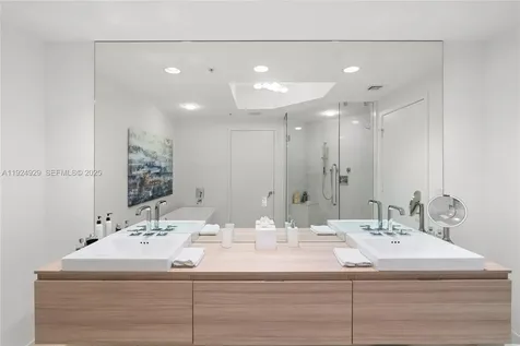 17111 Biscayne Boulevard North Miami Beach FL 33160
