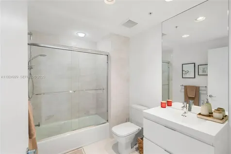 17111 Biscayne Boulevard North Miami Beach FL 33160