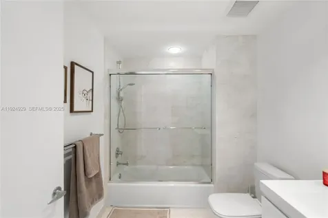 17111 Biscayne Boulevard North Miami Beach FL 33160
