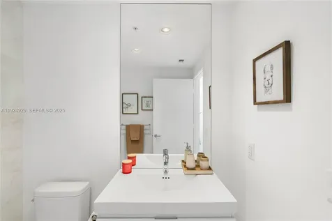 17111 Biscayne Boulevard North Miami Beach FL 33160