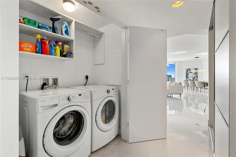 17111 Biscayne Boulevard North Miami Beach FL 33160