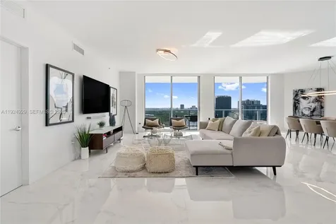17111 Biscayne Boulevard North Miami Beach FL 33160