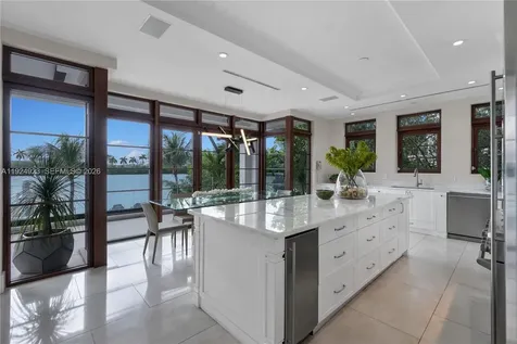 288 S Coconut Lane Miami Beach FL 33139