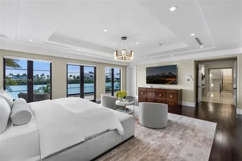 288 S Coconut Lane Miami Beach FL 33139