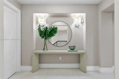 288 S Coconut Lane Miami Beach FL 33139