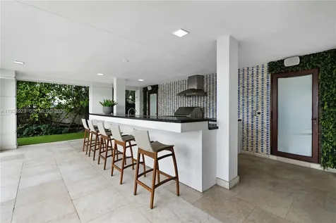 288 S Coconut Lane Miami Beach FL 33139