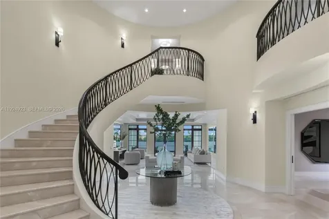 288 S Coconut Lane Miami Beach FL 33139
