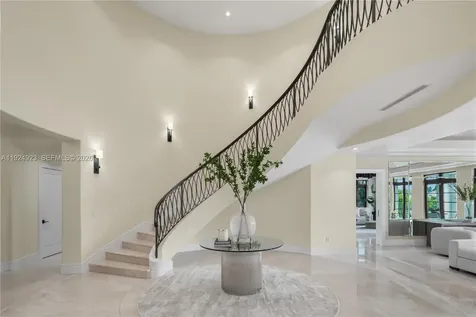 288 S Coconut Lane Miami Beach FL 33139