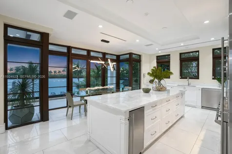 288 S Coconut Lane Miami Beach FL 33139